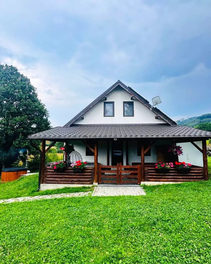 Cabană cu ciubăr
