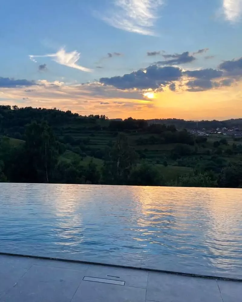 Infinity Jina – Retreat&Spa